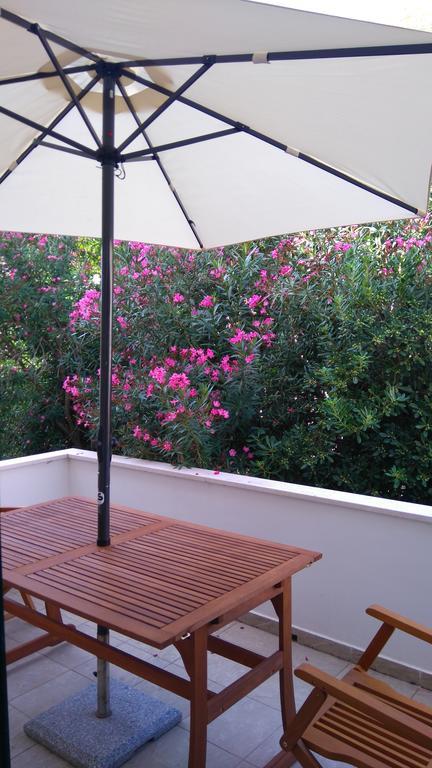 Pag Studio Garden Pag Town Extérieur photo